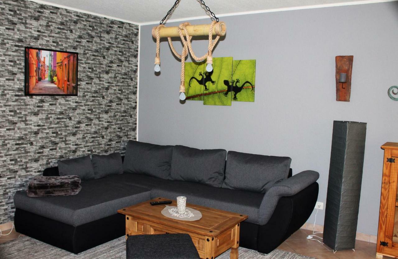 Ferienwohnung "Gecko" Andernach Buitenkant foto